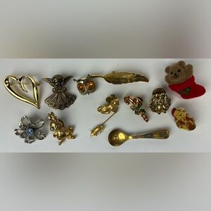 Lot Vintage Fashion Brooches Scatter Lapel Pins Nemo Avon Unbranded Bears Spoon